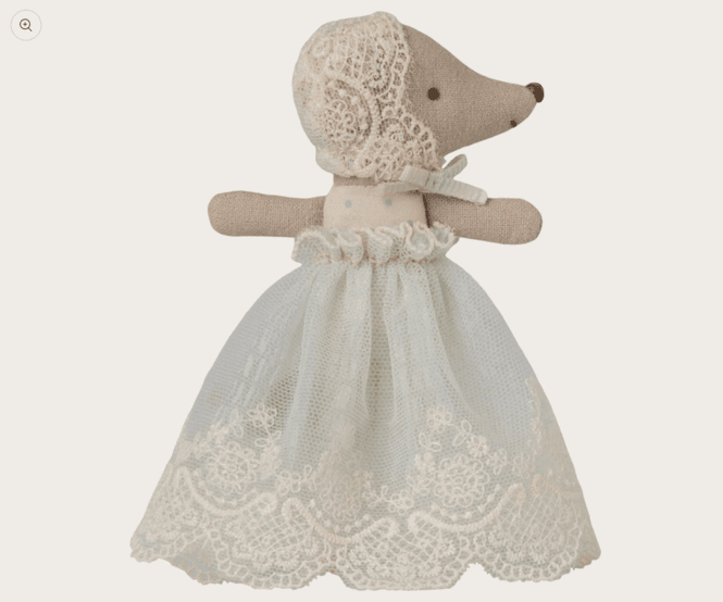 Hovedbilde Maileg Baby mouse in gown Mint
