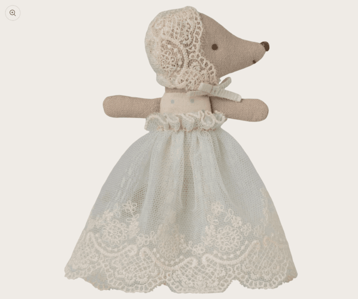 Maileg Baby mouse in gown Mint