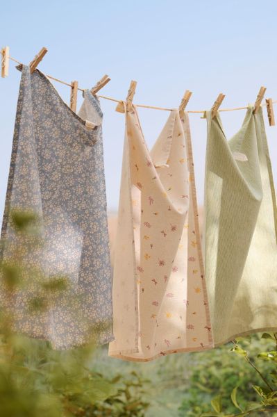 Ib Laursen Kj&oslash;kkenh&aring;ndkle Ofelia blomster og sommerfugler