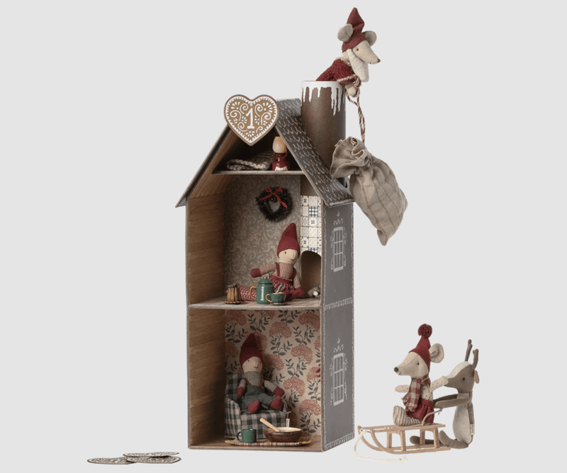 Maileg Mouse Gingerbread house