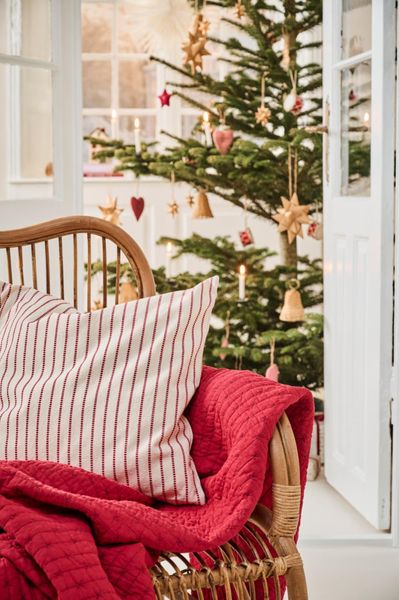 Ib Laursen Quilt R&oslash;d korssting